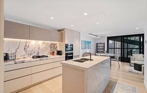 Modern Coastal Retreat in Surfers Paradise - Gold Coast, Australia