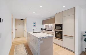 Modern Coastal Retreat in Surfers Paradise - Gold Coast, Australia