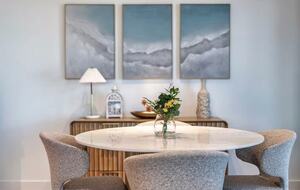 Modern Coastal Retreat in Surfers Paradise - Gold Coast, Australia