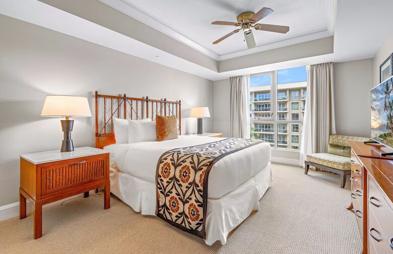 Honua Kai Corner Retreat with Wraparound Balcony - Lahaina, Hawaii