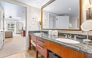 Honua Kai Corner Retreat with Wraparound Balcony - Lahaina, Hawaii