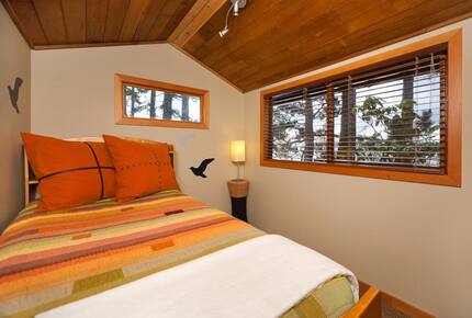 Whidbey Waterfront Haven - Greenbank, Washington