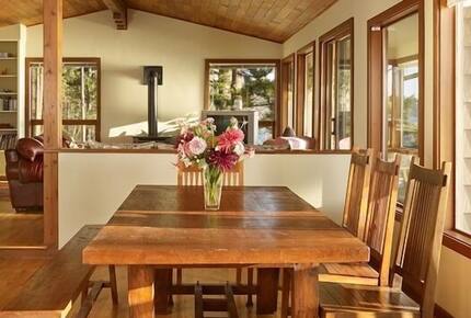 Whidbey Waterfront Haven - Greenbank, Washington