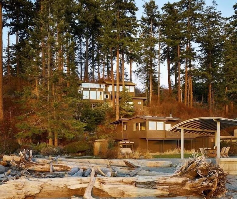 Whidbey Waterfront Haven - Greenbank, Washington