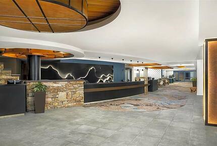 Hilton Whistler Resort & Spa | Adjoining Rooms - Whistler, Canada