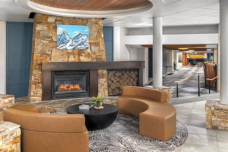 Hilton Whistler Resort & Spa | Adjoining Rooms - Whistler, Canada
