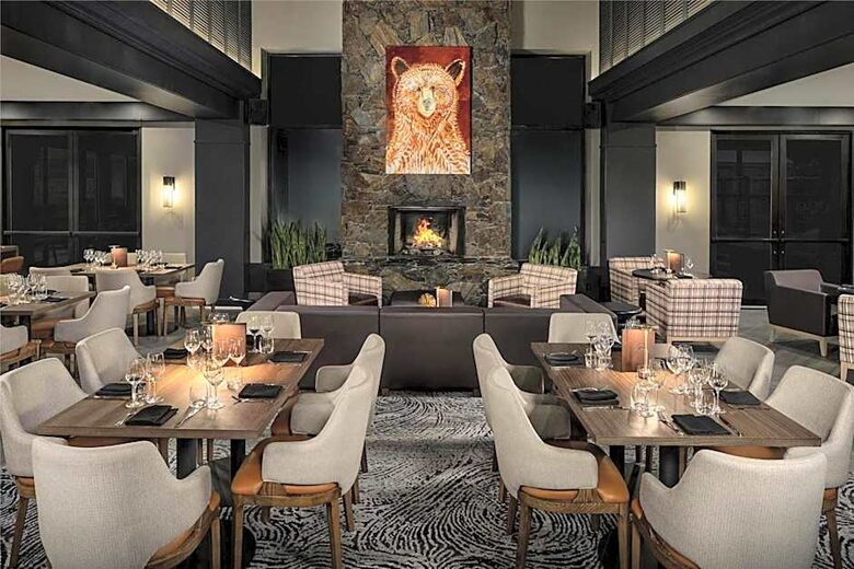 Hilton Whistler Resort & Spa | Adjoining Rooms - Whistler, Canada