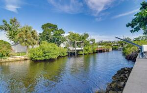 Charming Coastal Retreat on Florida’s Gulf Coast - Ruskin, Florida
