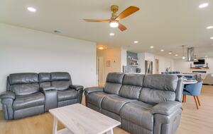 Charming Coastal Retreat on Florida’s Gulf Coast - Ruskin, Florida