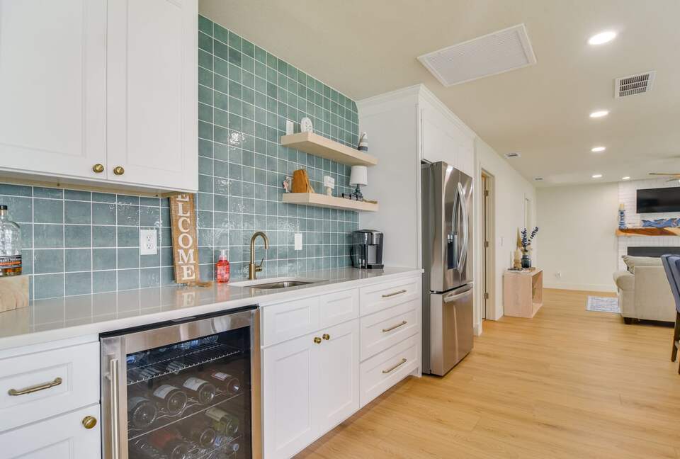 Charming Coastal Retreat on Florida’s Gulf Coast - Ruskin, Florida