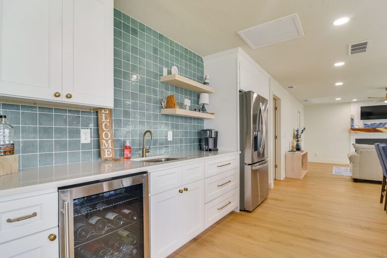 Charming Coastal Retreat on Florida’s Gulf Coast - Ruskin, Florida