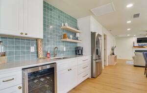 Charming Coastal Retreat on Florida’s Gulf Coast - Ruskin, Florida