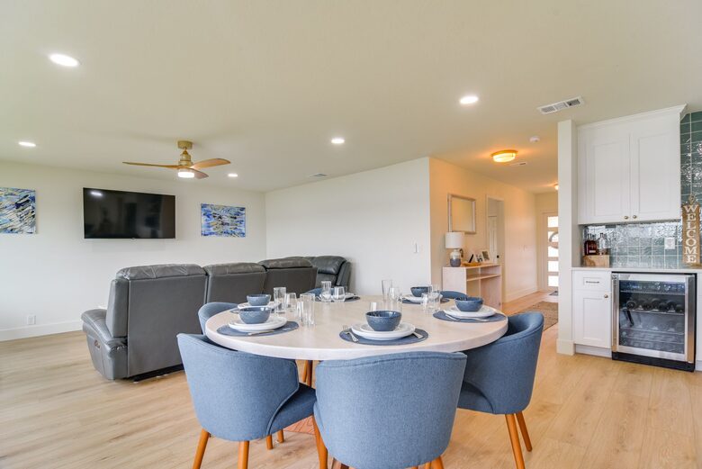 Charming Coastal Retreat on Florida’s Gulf Coast - Ruskin, Florida