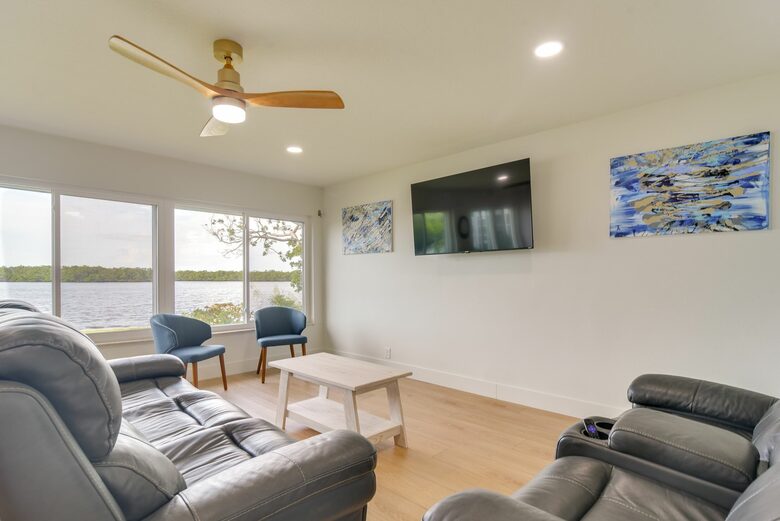 Charming Coastal Retreat on Florida’s Gulf Coast - Ruskin, Florida