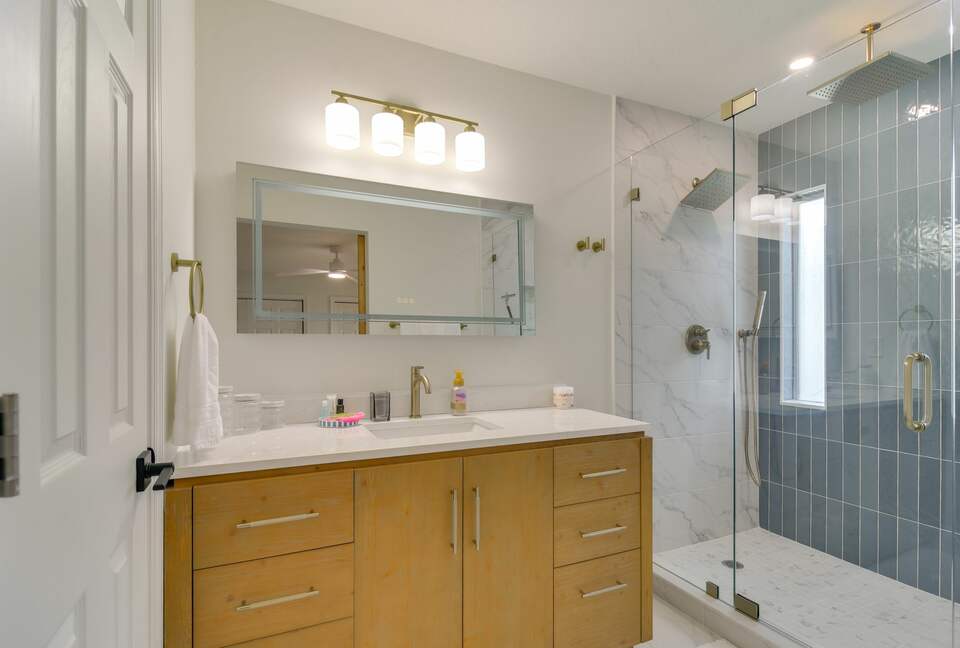 Charming Coastal Retreat on Florida’s Gulf Coast - Ruskin, Florida