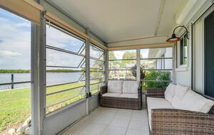 Charming Coastal Retreat on Florida’s Gulf Coast - Ruskin, Florida