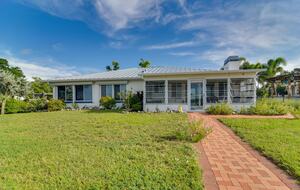 Charming Coastal Retreat on Florida’s Gulf Coast - Ruskin, Florida