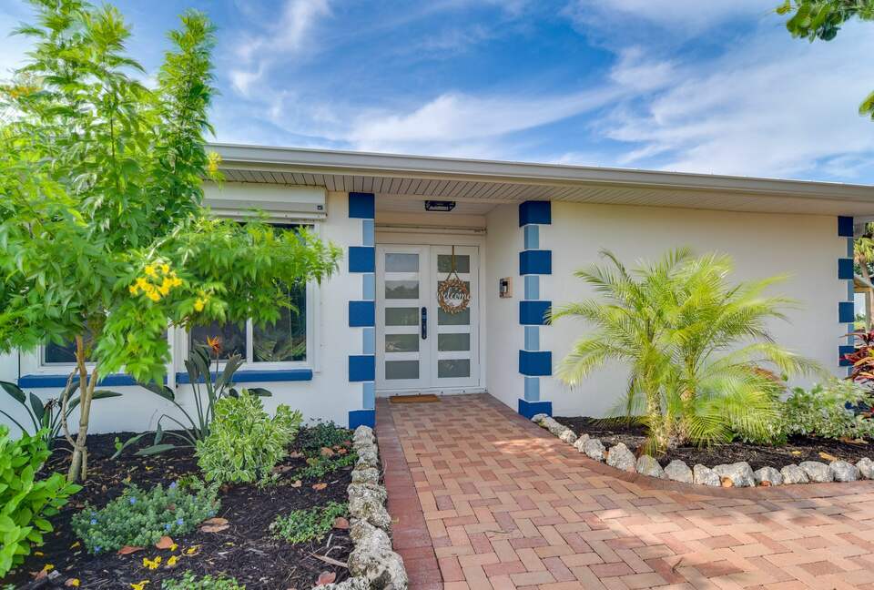 Charming Coastal Retreat on Florida’s Gulf Coast - Ruskin, Florida