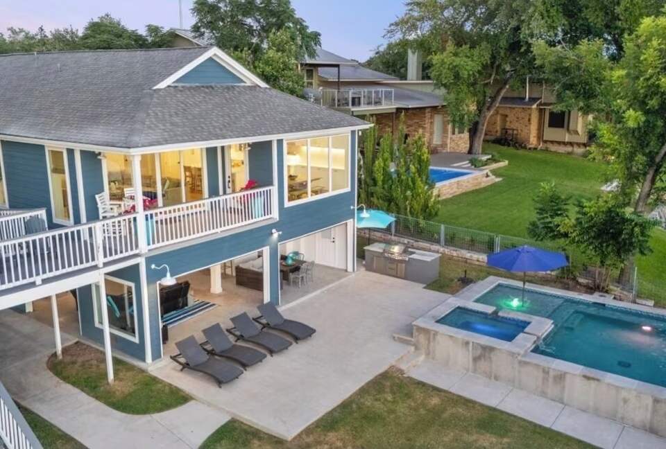Perfect Lakehouse Getaway on Lake LBJ - Horseshoe Bay/Kingsland - Kingsland, Texas
