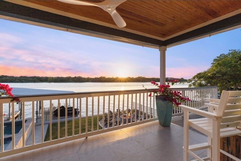 Perfect Lakehouse Getaway on Lake LBJ - Horseshoe Bay/Kingsland - Kingsland, Texas