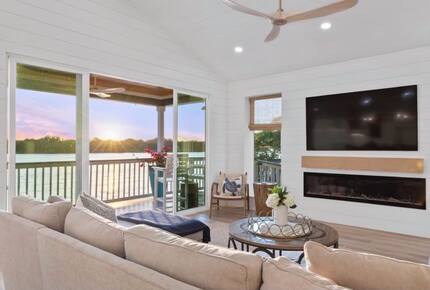 Perfect Lakehouse Getaway on Lake LBJ - Horseshoe Bay/Kingsland - Kingsland, Texas