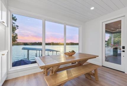 Perfect Lakehouse Getaway on Lake LBJ - Horseshoe Bay/Kingsland - Kingsland, Texas