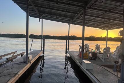 Perfect Lakehouse Getaway on Lake LBJ - Horseshoe Bay/Kingsland - Kingsland, Texas