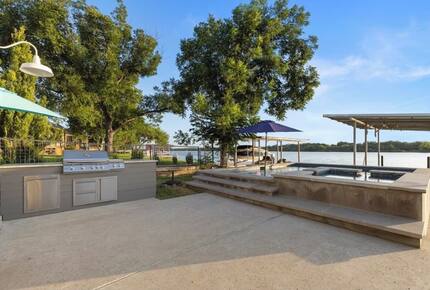 Perfect Lakehouse Getaway on Lake LBJ - Horseshoe Bay/Kingsland - Kingsland, Texas