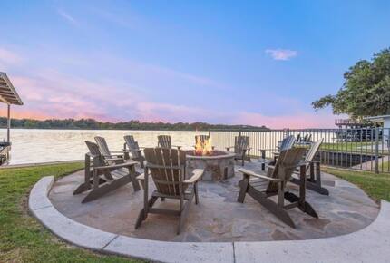 Perfect Lakehouse Getaway on Lake LBJ - Horseshoe Bay/Kingsland - Kingsland, Texas