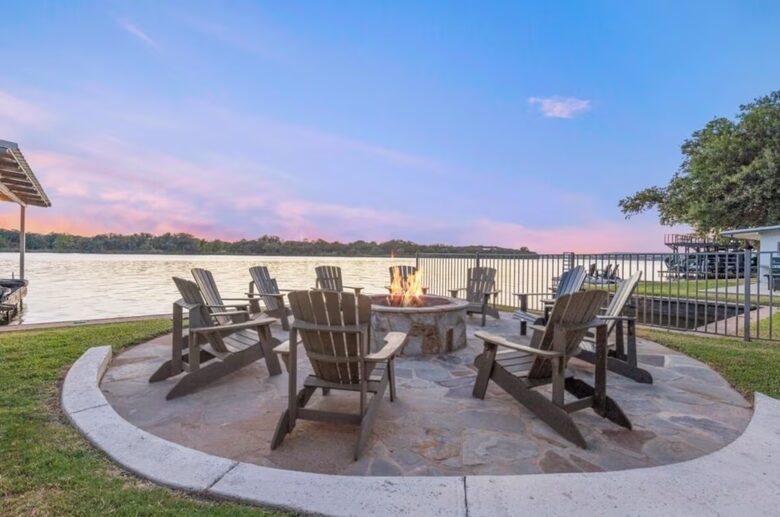 Perfect Lakehouse Getaway on Lake LBJ - Horseshoe Bay/Kingsland - Kingsland, Texas