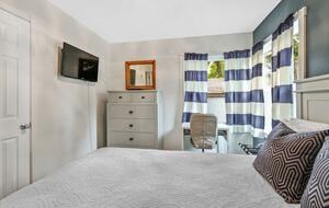 Charming Cottage Retreat with Lake Access in Fontana - Fontana-on-Geneva Lake, Wisconsin