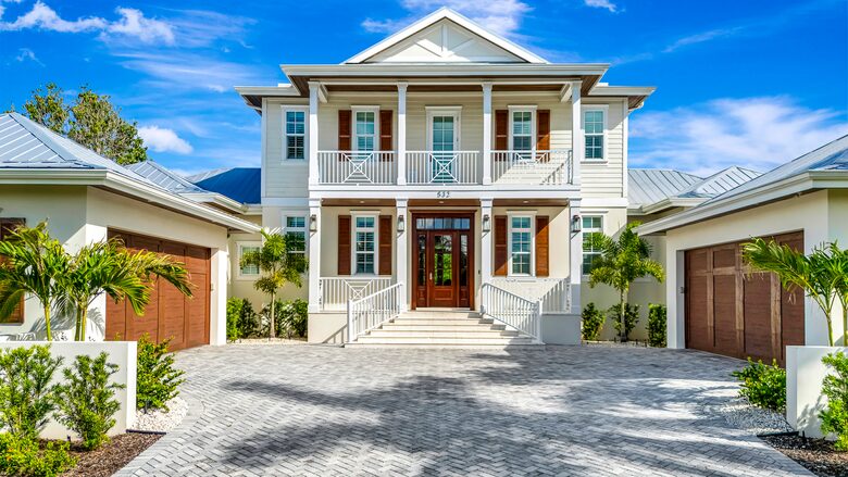 Grand Canal-Side Haven in Holmes Beach - Holmes Beach, Florida