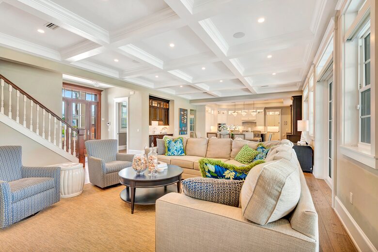 Grand Canal-Side Haven in Holmes Beach - Holmes Beach, Florida