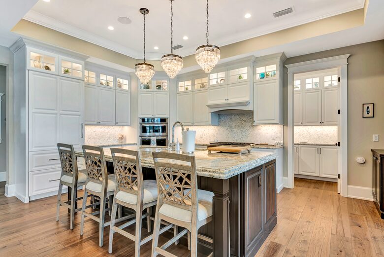 Grand Canal-Side Haven in Holmes Beach - Holmes Beach, Florida