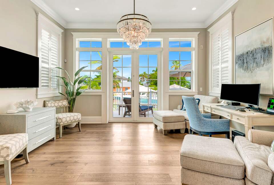 Grand Canal-Side Haven in Holmes Beach - Holmes Beach, Florida