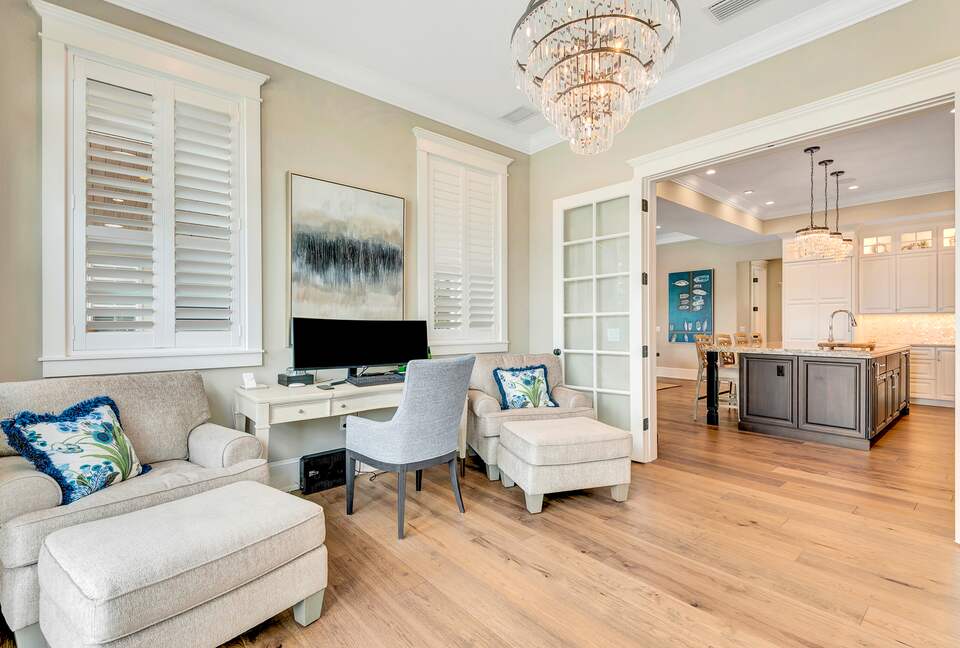 Grand Canal-Side Haven in Holmes Beach - Holmes Beach, Florida