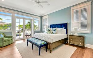 Grand Canal-Side Haven in Holmes Beach - Holmes Beach, Florida