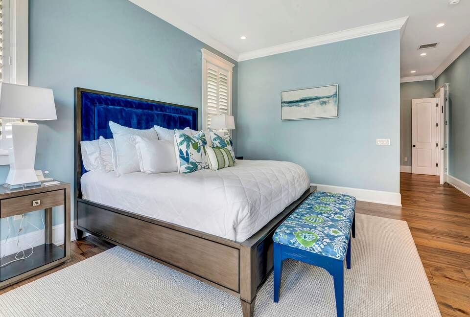 Grand Canal-Side Haven in Holmes Beach - Holmes Beach, Florida