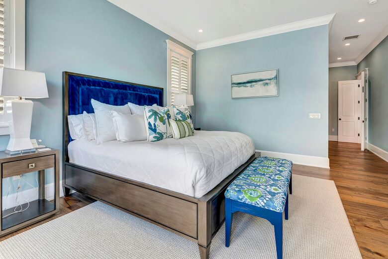 Grand Canal-Side Haven in Holmes Beach - Holmes Beach, Florida