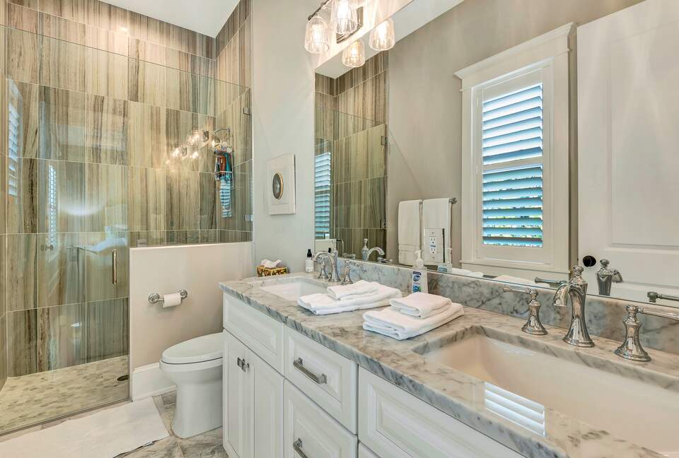 Grand Canal-Side Haven in Holmes Beach - Holmes Beach, Florida