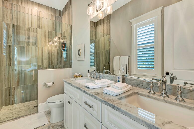 Grand Canal-Side Haven in Holmes Beach - Holmes Beach, Florida