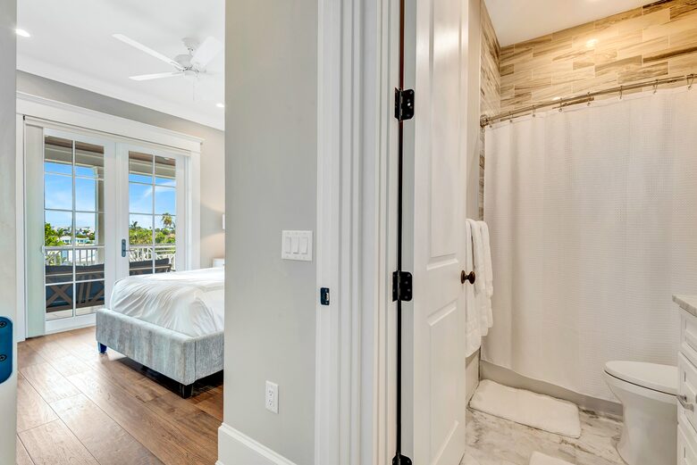 Grand Canal-Side Haven in Holmes Beach - Holmes Beach, Florida