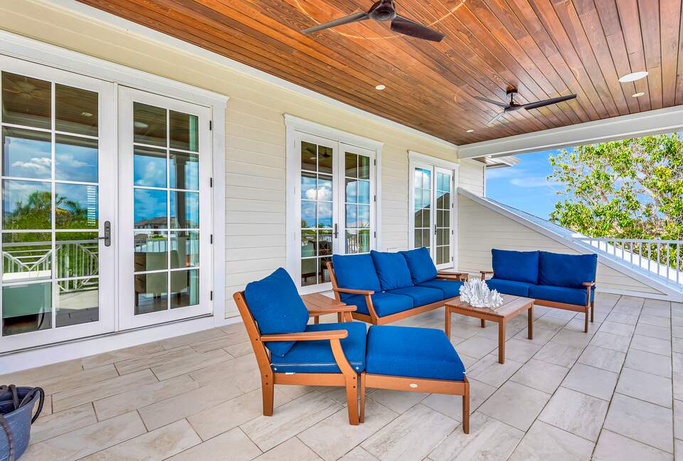 Grand Canal-Side Haven in Holmes Beach - Holmes Beach, Florida