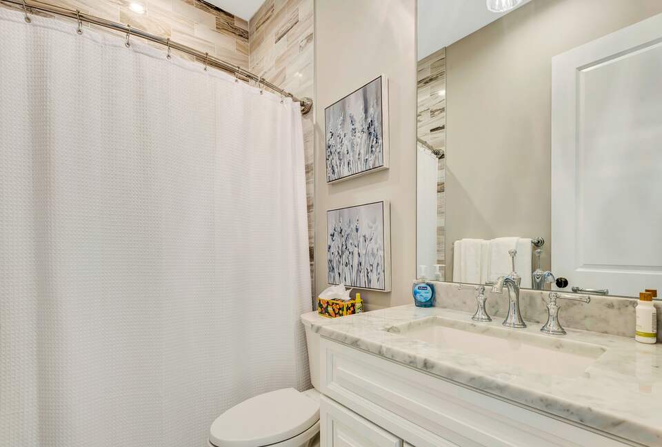 Grand Canal-Side Haven in Holmes Beach - Holmes Beach, Florida