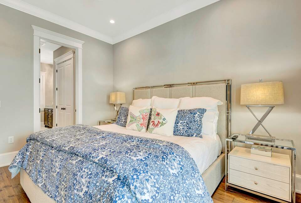 Grand Canal-Side Haven in Holmes Beach - Holmes Beach, Florida