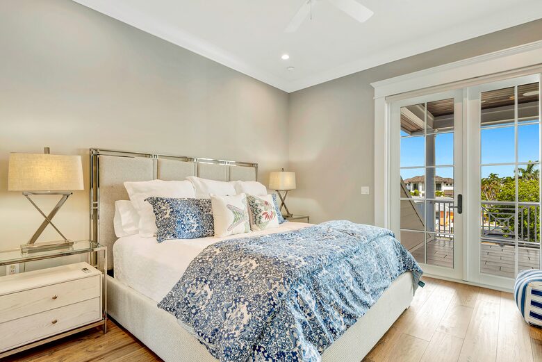 Grand Canal-Side Haven in Holmes Beach - Holmes Beach, Florida