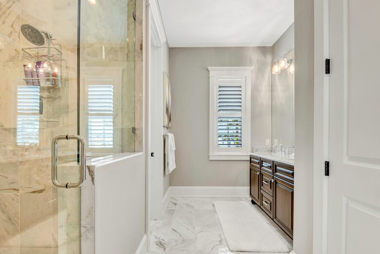 Grand Canal-Side Haven in Holmes Beach - Holmes Beach, Florida