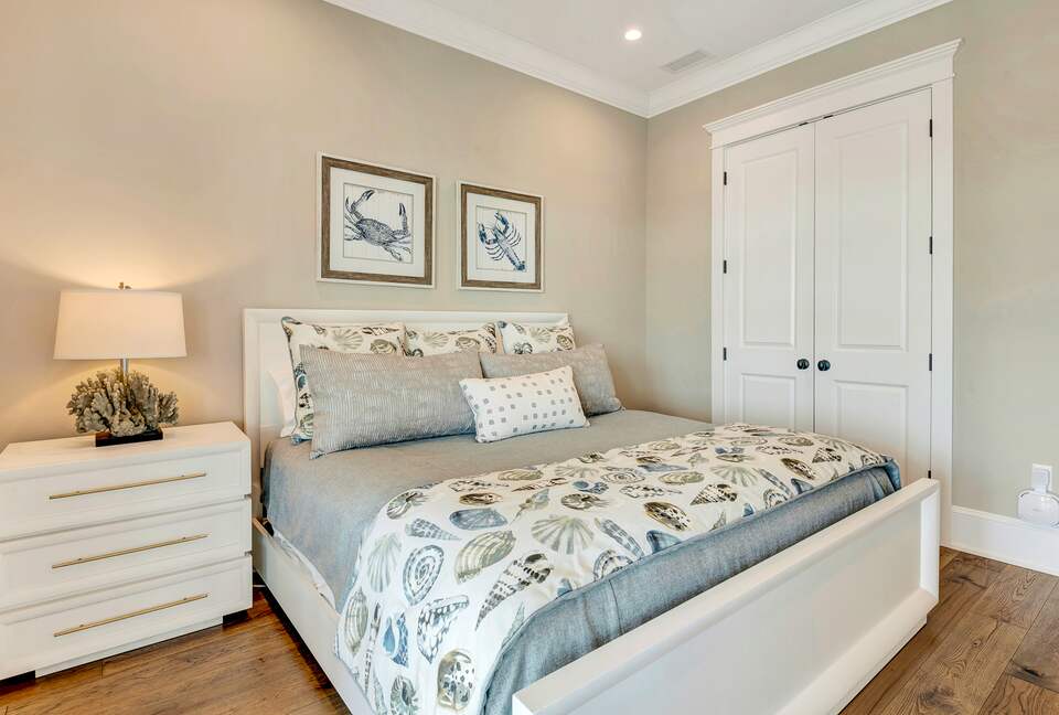 Grand Canal-Side Haven in Holmes Beach - Holmes Beach, Florida