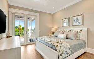 Grand Canal-Side Haven in Holmes Beach - Holmes Beach, Florida