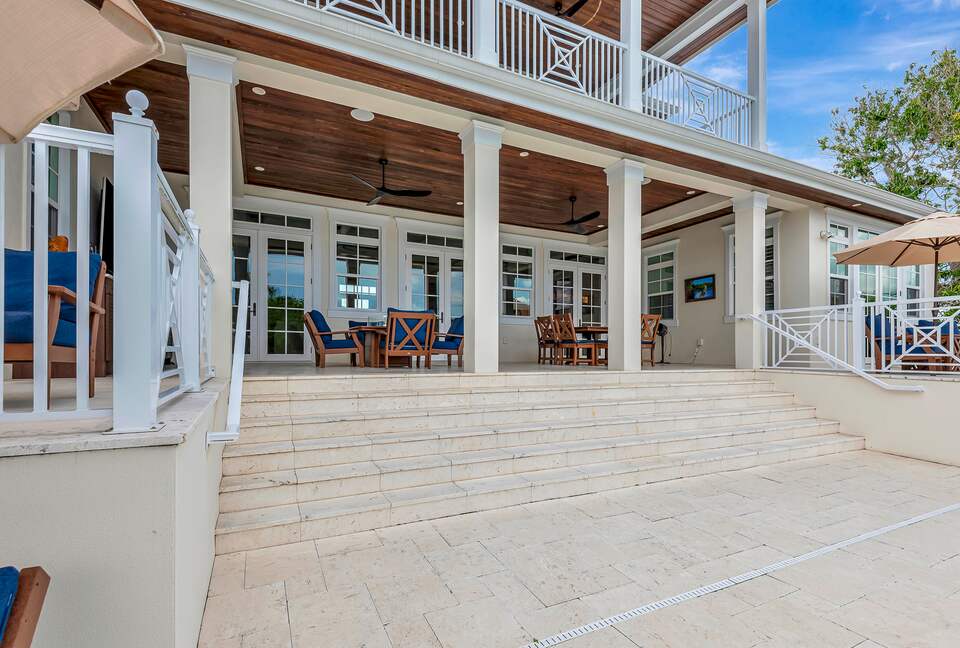 Grand Canal-Side Haven in Holmes Beach - Holmes Beach, Florida